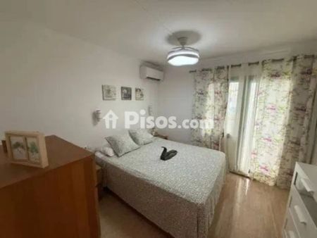 Casa adosada en alquiler en Calle de los Aries - Foto 4