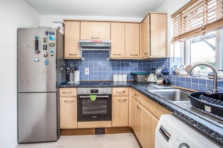 2 bedroom apartment to rent - Photo 5