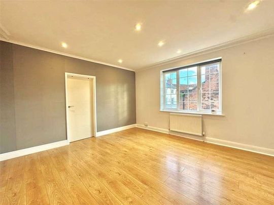 Downing Street, Farnham, Surrey, Surrey, GU9 - Photo 1