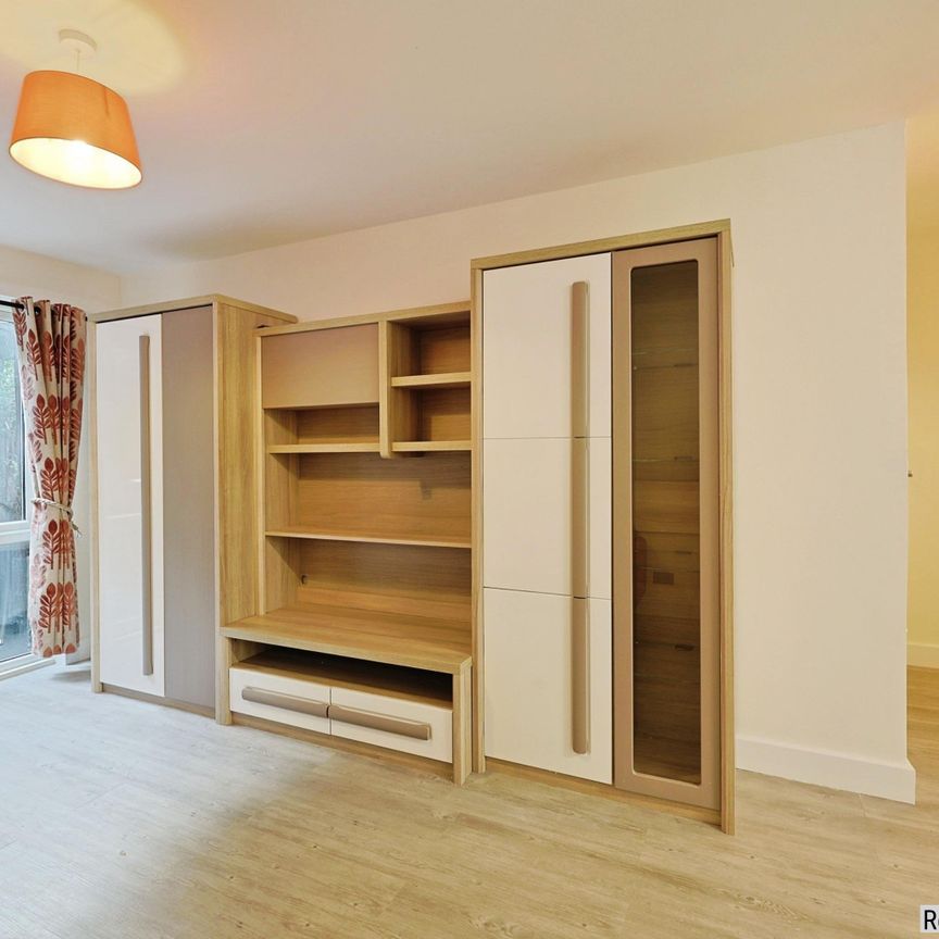 1 bed Flat in Castleford Court, Lisson Grove, London, NW8 8UE - Photo 1