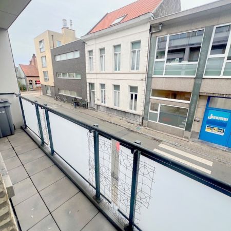 GERENOVEERD APPARTEMENT - Photo 1