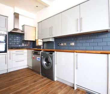 2 bedroom maisonette to rent - Photo 4