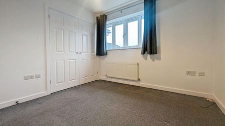 2 bedroom House To Let - Photo 2