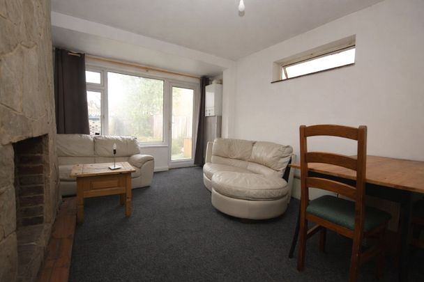 Bensham Lane, Thornton Heath, CR7 7EW - Photo 1