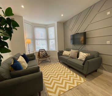 Room For Rent 73 Margate Road, Southsea - Photo 1