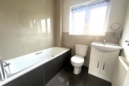 Derwent Close, WATFORD - Photo 3