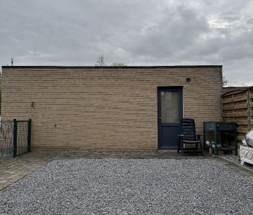 Ruim gemeubeld 2-slaapkamer appartement met terras op benedenverdie... - Photo 3