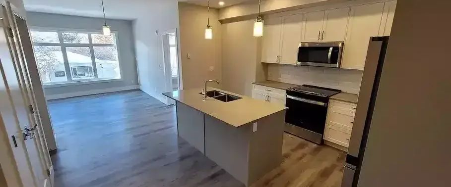 Suite 101 ~ 2 Bed 2 Bath Suite ~ | 1702 17 Avenue Southwest, Calgary - Photo 1