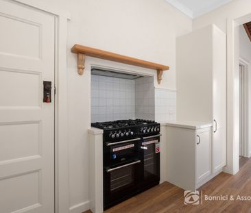 SPACIOUS CHARACTER HOME OPPOSITE SCOTS SCHOOL WITH ROOM FOR THE WHO... - Photo 5