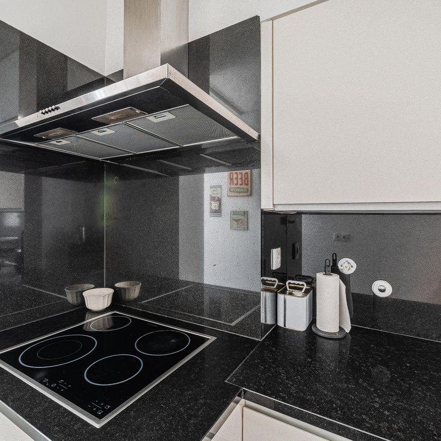 APARTAMENTO T2 NO AREEIRO, JUNTO AV GUERRA JUNQUEIRO - COM GARAGEM - Photo 1