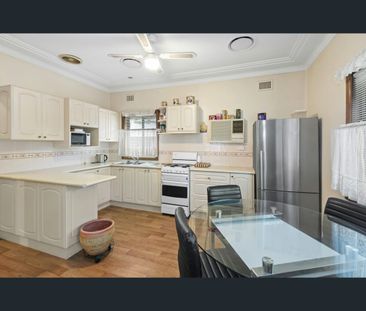 16 May Street, Constitution Hill, NSW 2145 - Photo 6