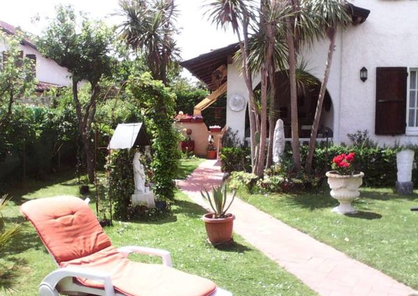 Villa a schiera via Bregoscia, 29, Marina Verde, Renella, Montignoso