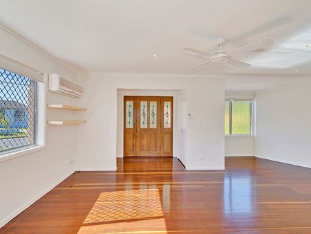 9 Tandara Street, 4123, Rochedale South Qld - Photo 2