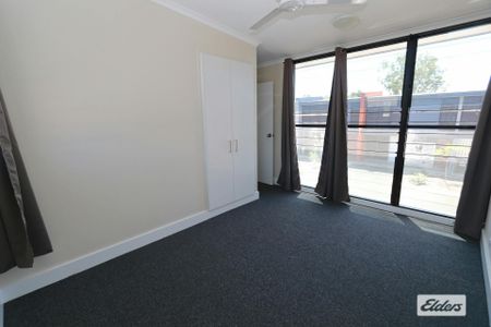 2 Bedroom Unit - Gated Complex - Photo 3