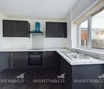 3 bedroom semi-detached house to rent - Photo 6