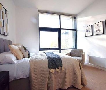 Lakeside Close, Staines-upon-thames, Surrey, TW18 - Photo 6