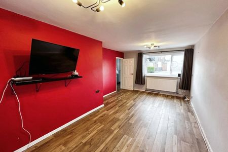 Dellfield Avenue - Photo 3