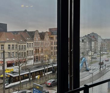 Appartement te huur in Antwerpen voor € 890 met 1 slaapkamer - Foto 3