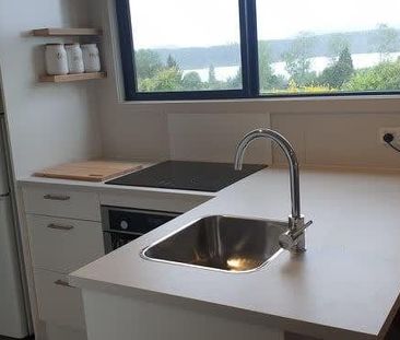 Seeking Professional Tenant(s) - Photo 4