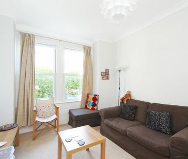 2 bedroom property to rent - Photo 3