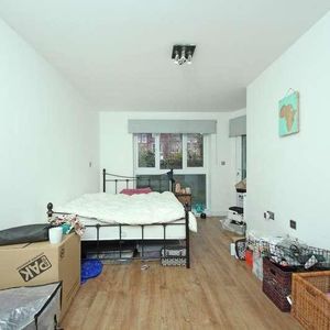 Allison Road, W3 - Photo 2