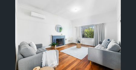 Beautifully refreshed home - Photo 2