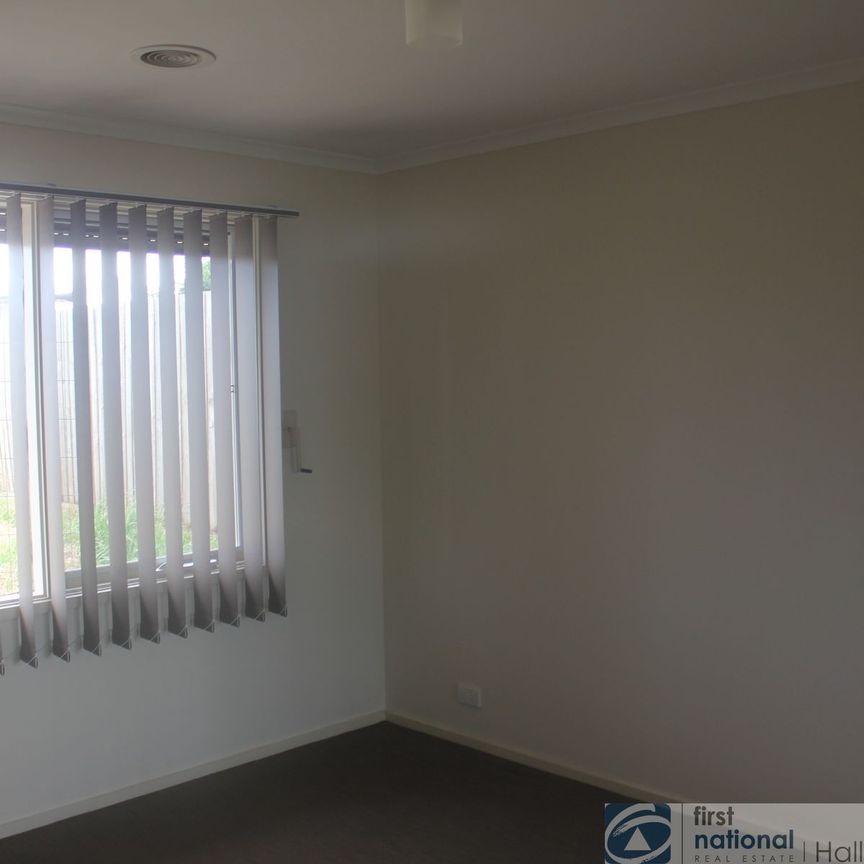 23 Narellan Drive, Hampton Park - Photo 1