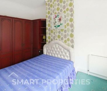 4 bedroom terraced house to rent - Photo 3