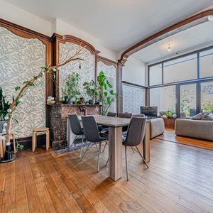 Appartement te huur in Liège voor € 960 met 2 slaapkamers - Foto 2
