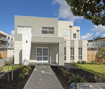 Modern Comfort Meets Prime Location - Photo 4