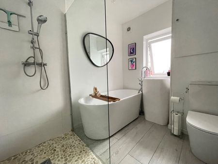 3 bedroom terraced house to rent - Photo 4