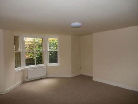 1 bedroom duplex to rent - Photo 2