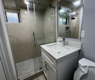 For Lease - 617 West 5th Street, Hamilton, Ontario - Photo 6