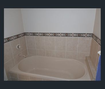 SPACIOUS LOWSET BRICK HOME - Photo 5