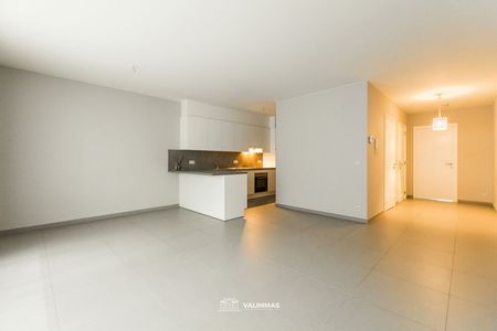 Luxueus ingericht appartement met terras en autostandplaats - Foto 3