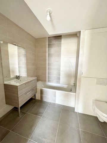 Location Appartement 2 pièces 35m² EVIAN LES BAINS 74500 - Photo 4