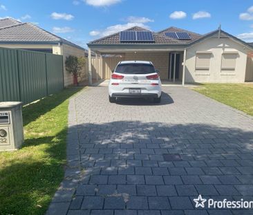 32 Keeble Way, Balga WA 6061 - Photo 1