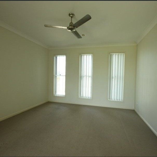 Spacious family home in great location - Photo 1