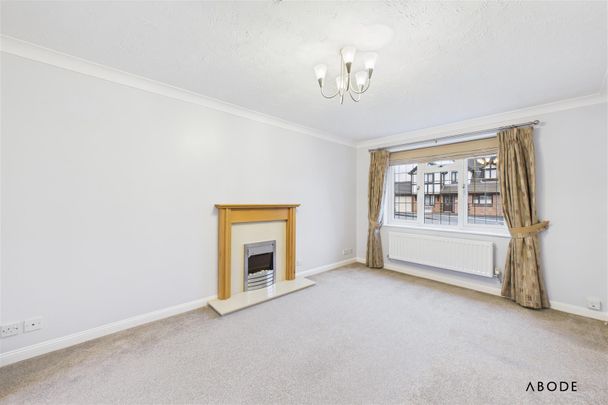 Chaffinch Drive, Uttoxeter ST14 8UE - Photo 1