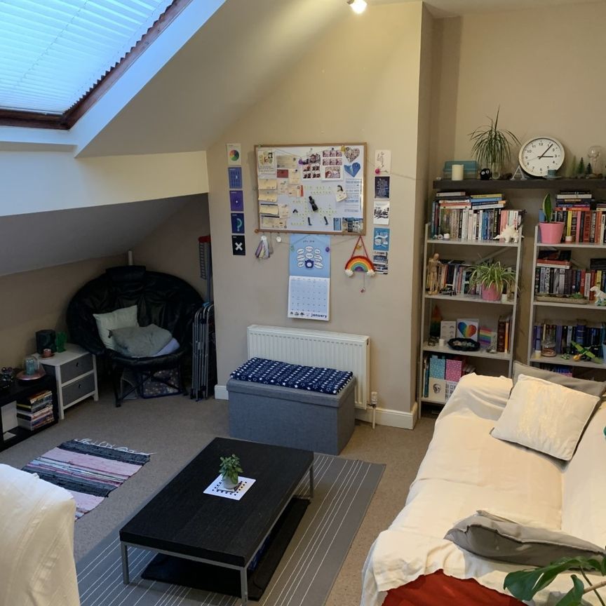 1 Bed Flat, Victoria Road, LS6 - Photo 1
