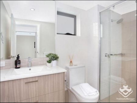 2 bedroom modern apartment in popular Corinda - Photo 5