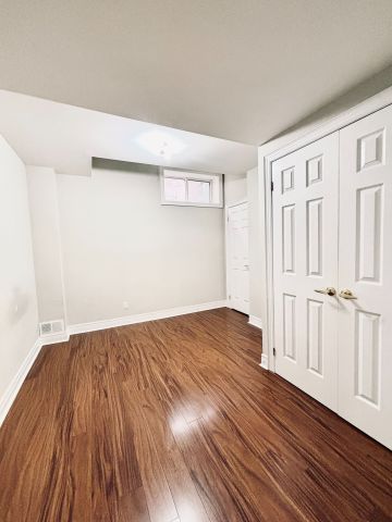 For Lease - 212 Olive Avenue, Toronto, Ontario - Photo 2