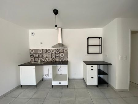 Nîmes - T3 - 69.40m² - Photo 3