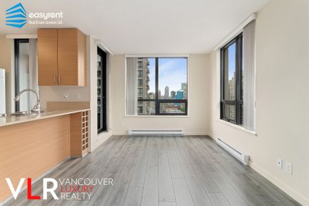 Condo in Downtown Vancouver, BC - Photo 4