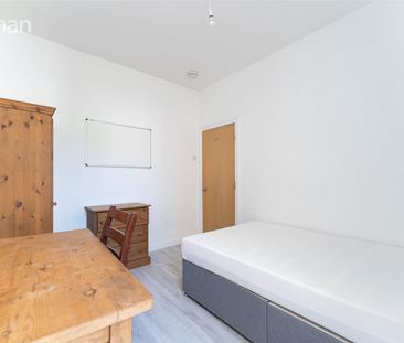 6 bedroom terraced house to rent - Photo 1