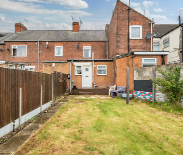 3 bedroom house to rent Welbeck Street, Creswell, Worksop, S80 - Photo 2