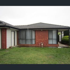 3 Nunney Court, Craigieburn, Vic 3064 - Photo 3