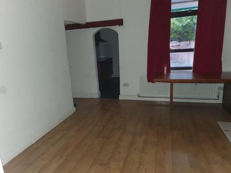 3 bedroom terraced house to rent - Photo 2