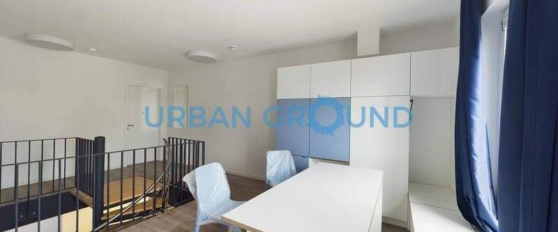 Vollständig eingerichtetes Privatzimmer mit Privatem Bad in einer 6-Personen-WG - Photo 1