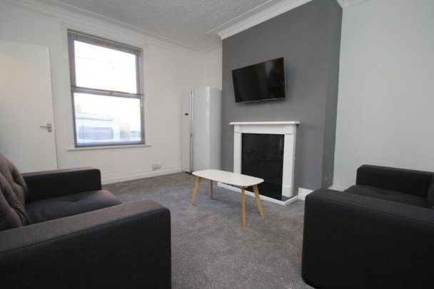 3 bedroom house share to rent - Photo 1
